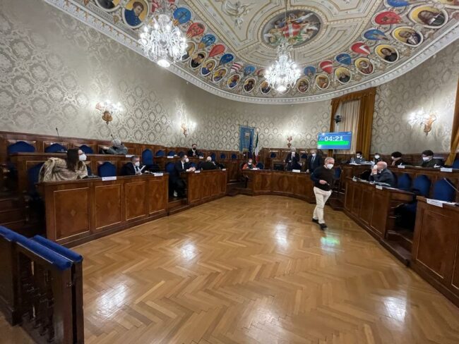 Consiglio-provinciale-7-650x488