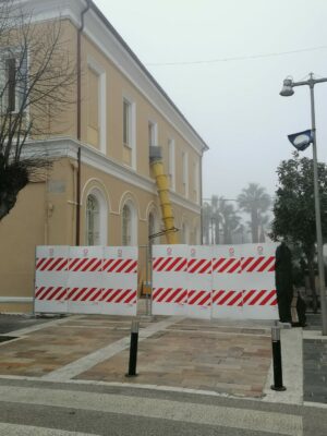 Foto-delegazione-cantiere-1-300x400