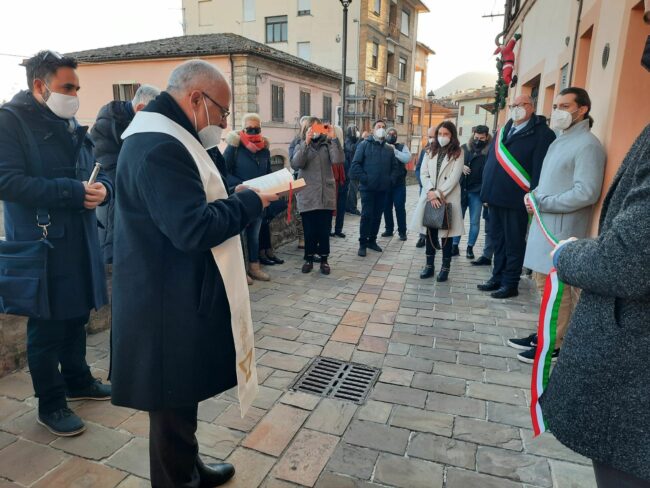 centro-anziani-castelraimondo-1-650x488