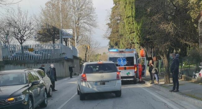 incidente-polizia-stradale-macerata-5-gennaio-2022-e1641388512928-650x352