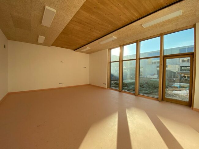 scuola-elementare-porto-potenza-picena-7-650x488
