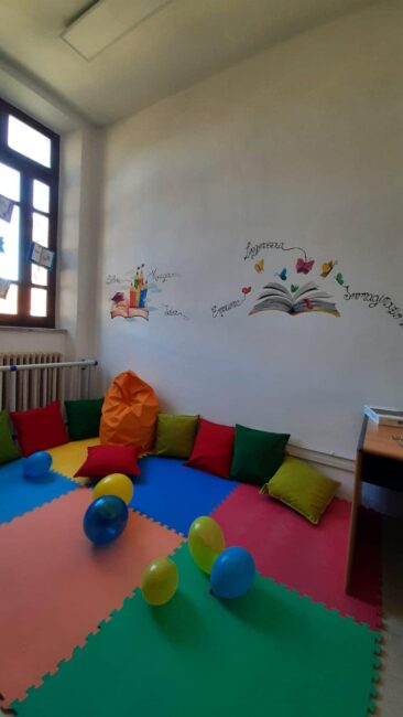 Nuova-biblioteca-scolastica-2-366x650