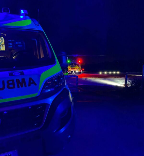 ambulanza-eliambulanza-monte-san-giusto-incidente-auto-scooter-trodica-1-e1644350746464-600x650