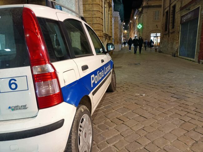 polizia-locale-corso-garibaldi-1-650x488