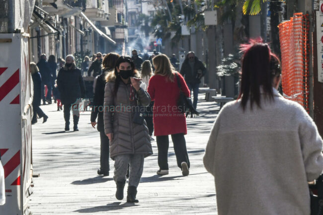 primo-giorno-senza-obbligo-di-mascherine-allaperto-civitanova-FDM-2-650x433