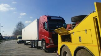 rimozione-tir-1-1-325x183