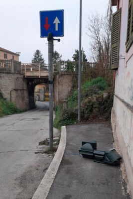 semaforo_via_urbino-2-267x400