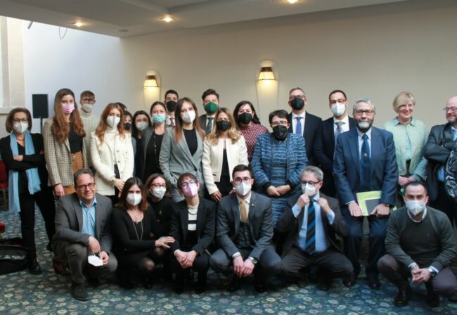 ECPEPictureReasearcherGroup