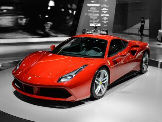 Ferrari_488_GTB-325x244