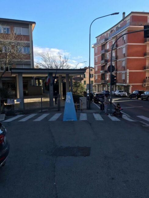 Totem-scuola-1-488x650