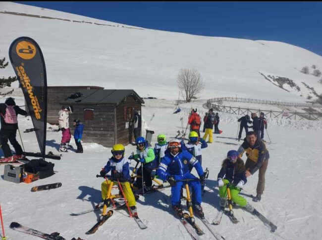 impianti-neve-sci-sarnano-sassotetto-2-650x486