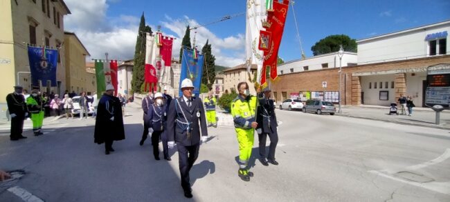 cerimonia-25-aprile-liberazione-san-severino-2-650x293