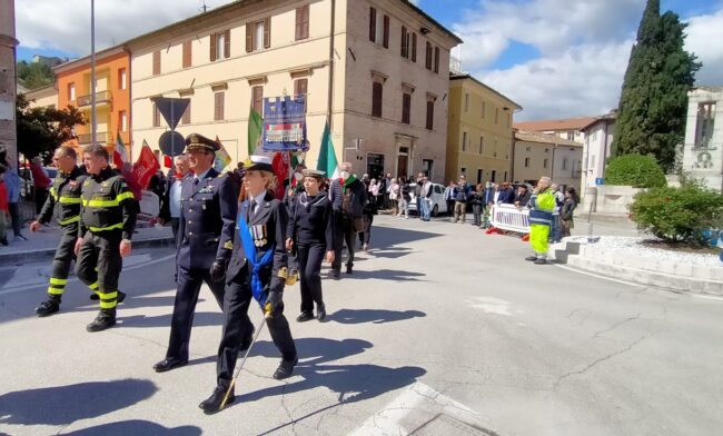 cerimonia-25-aprile-liberazione-san-severino-4-650x392