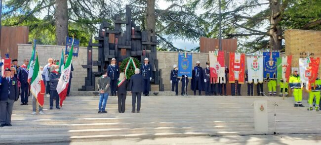 cerimonia-25-aprile-liberazione-san-severino-7-650x293