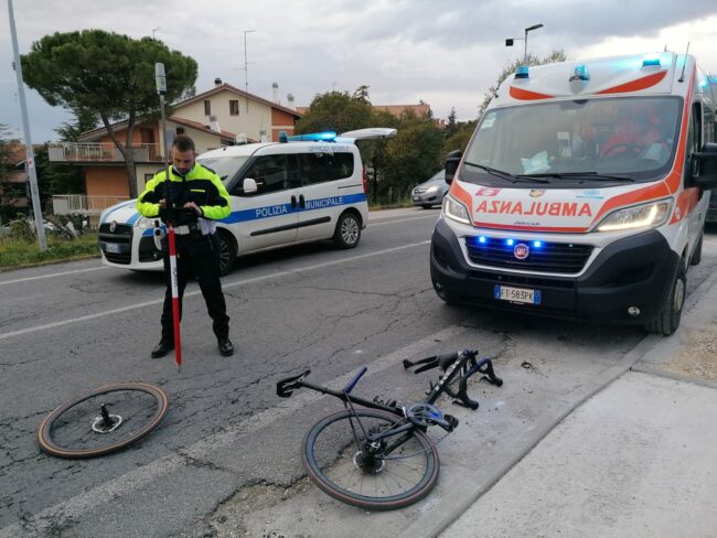 ciclista-investito-recanati-1-650x488