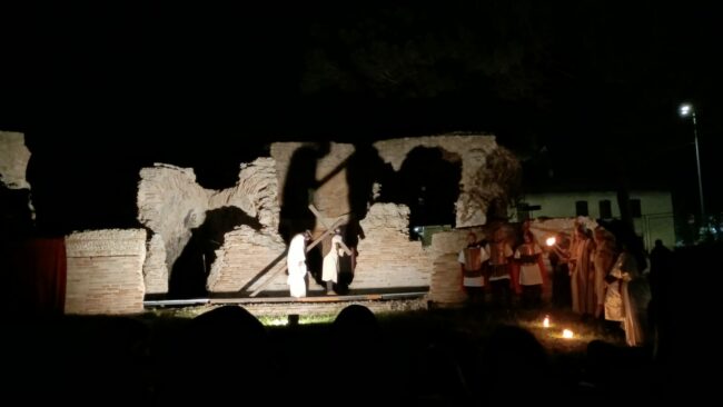 passione_cristo_teatro_romano-4-650x366