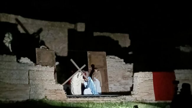 passione_cristo_teatro_romano-5-650x366