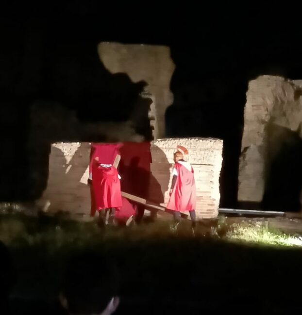 passione_cristo_teatro_romano-6-e1649848046463-622x650