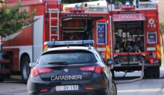 vigili-del-fuoco-Carabinieri-1-1024x683-1-325x189