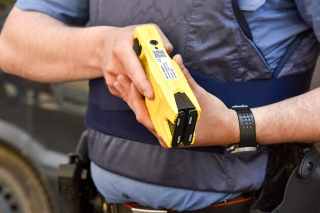 Taser_Carabinieri_FF-3-650x434