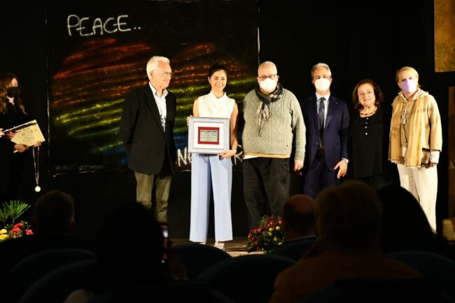 elisa_re-4-650x433