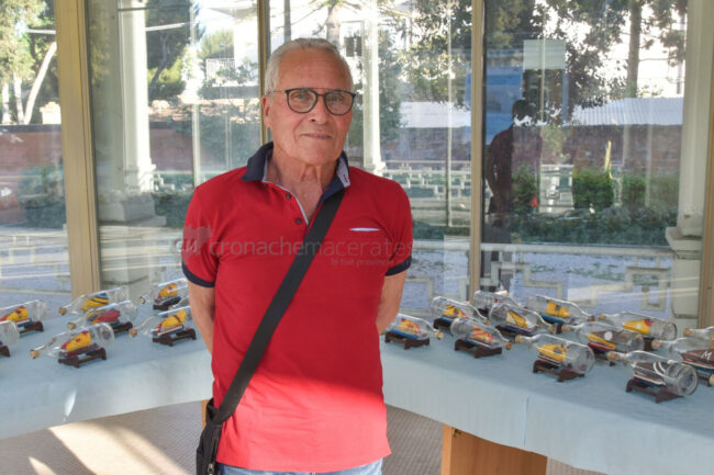mostra-lancette-in-bottiglia-franco-mandolesi-detto-elpidio-lido-cluana-civitanova-FDM-3-650x433