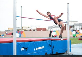 2-salvatore-nel-salto-da-record-325x224