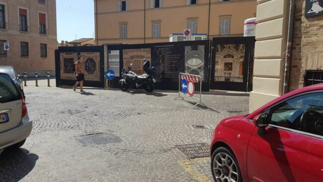 Chiusura-via-Crescimbeni