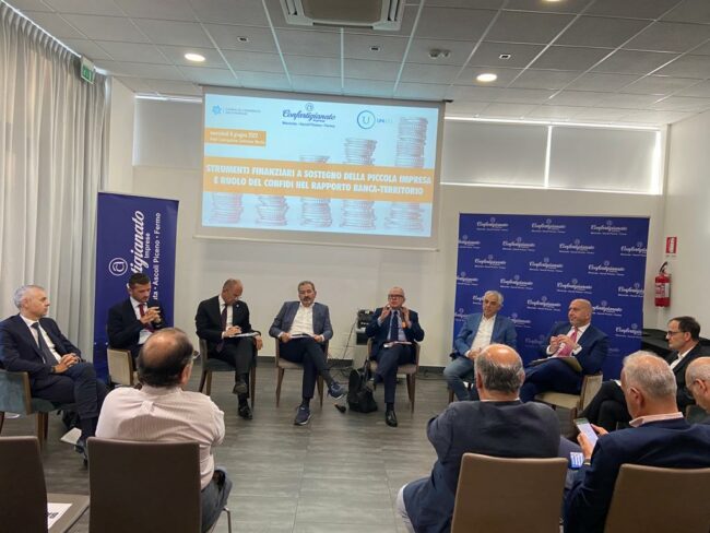 Convegno-credito-giugno-2022-3-650x488