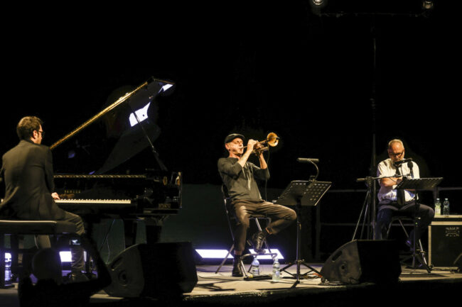 Julian-Oliver-Mazzariello-Fabrizio-Bosso-Massimo-Popolizio