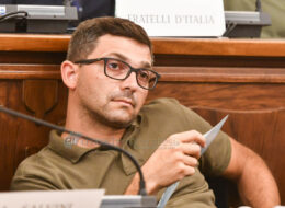 Renzi lascia Vince Civitanova  e approda nel gruppo misto:  «Continuo al fianco del sindaco»