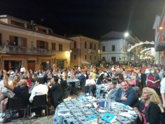 marche_vetrina_orietta_berti_giletti-4-325x244