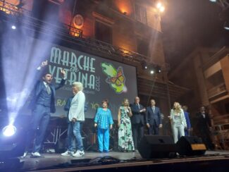 marche_vetrina_orietta_berti_giletti-8-325x244