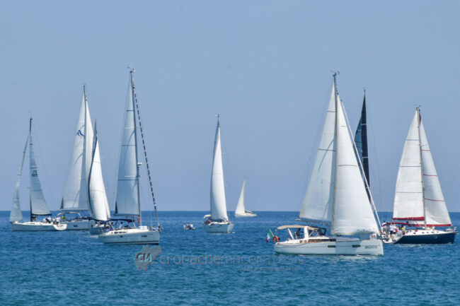 partenza-regata-civitanova-sebenico-FDM-6-650x433