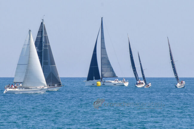 partenza-regata-civitanova-sebenico-FDM-7-650x433
