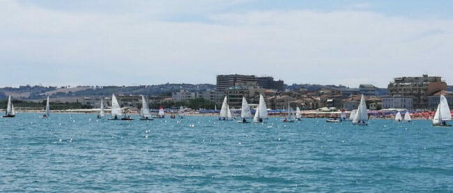 Foto-regata.jpg-_1_-e1661420182525-650x277
