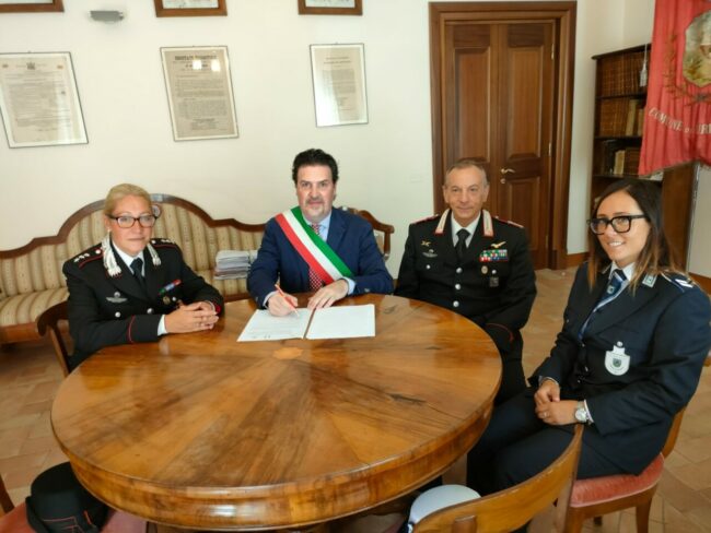 Giulia-Maggi-Paolo-Francesco-Giubileo-Rosario-Cianci-e-Alessandra-Spurio-Deales-1-650x488
