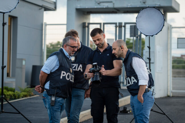 calendario-polizia-2023-2-650x432