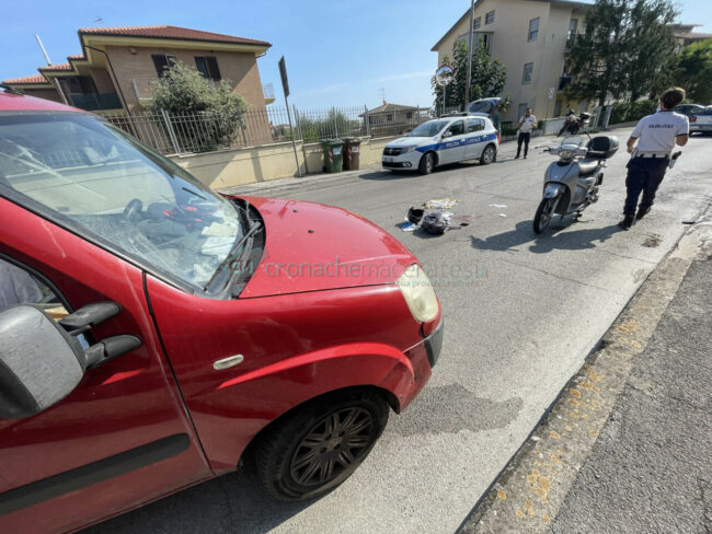 incidente-auto-scooter-via-dannunzio-civitanova-FDM-1-650x488