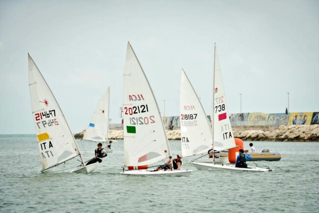 palio-dei-moli-civitanova13-650x434