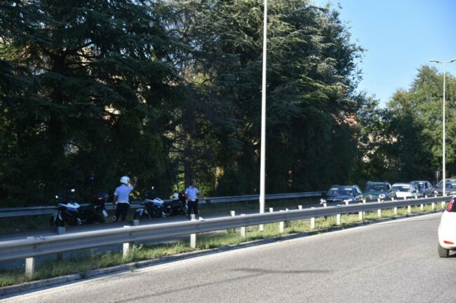 polizia-locale-via-mattei2-650x433