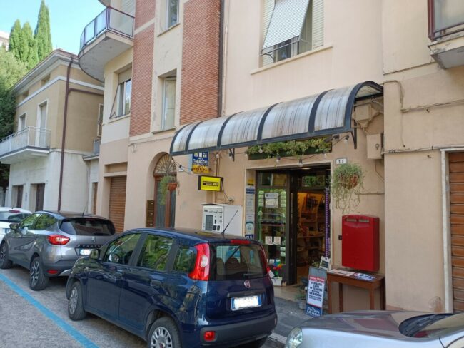TABACCHERIA_RAPINATA_PIAZZA_PIZZARELLO-2-650x488