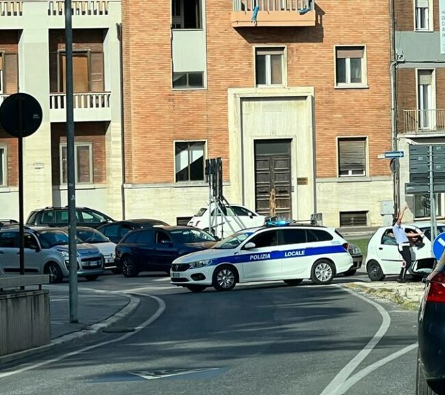 auto-ribaltata