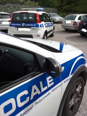polizia_caldarola-4-299x400