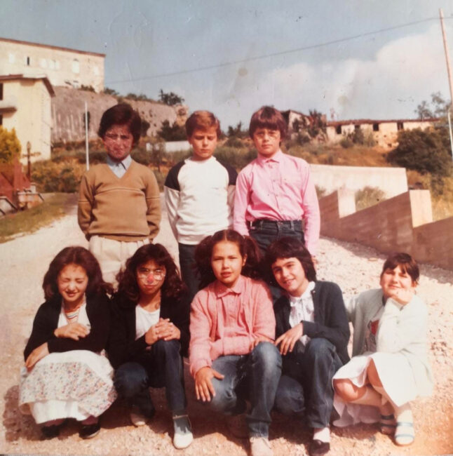 1983-646x650