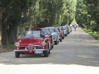 Raduno-Alfetta-Scuderia-Marche-SantAngelo-in-Pontano-4-325x244