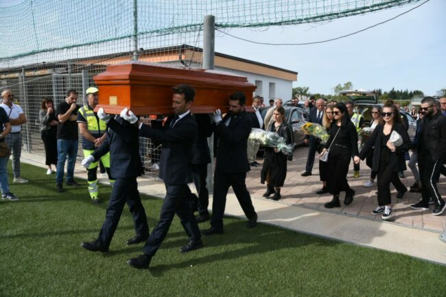 funerale-michele-gironella-FOTO-FF4-650x433