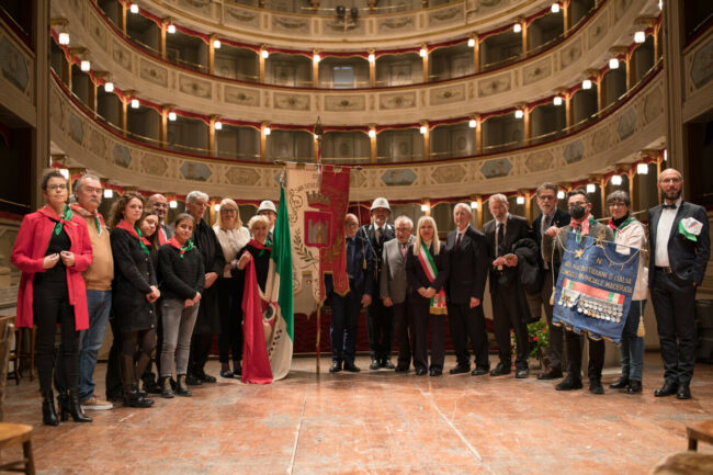 SAN-SEVERINO-MARCHE-DA-OGGI-LA-MEDAGLIA-DORO-AL-MERITO-CIVILE-3-650x433