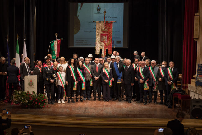 SAN-SEVERINO-MARCHE-DA-OGGI-LA-MEDAGLIA-DORO-AL-MERITO-CIVILE-6-650x434