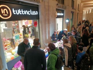 tuttiinsieme_anffas-2-325x244